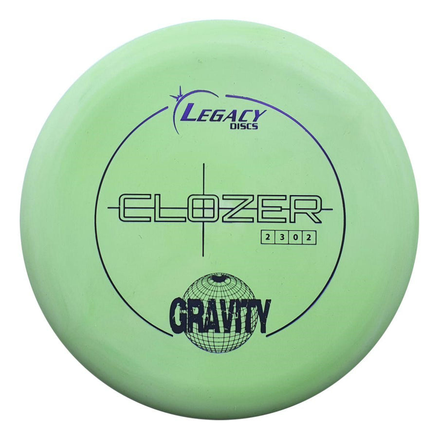 Legacy Clozer, straight flying low speed fade at the end of its flight, stable short range driver, putt and approach disc, approach or putt into a head wind